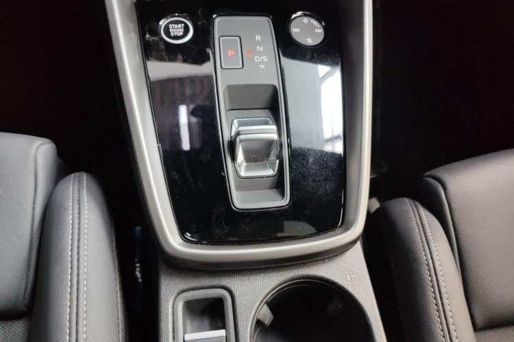 Used Audi A3 2023 Sportback 35 TFSI Fashionable Sports Model Gear Lever