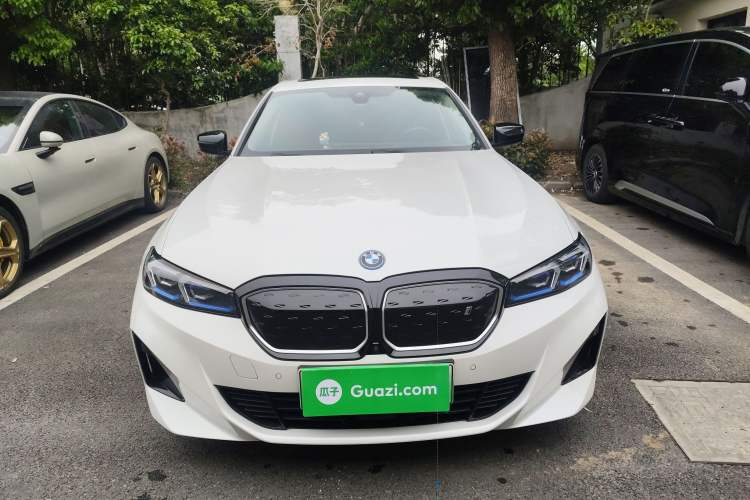 Used BMW i3 2023 eDrive 40 L Midnight Sports Package Front