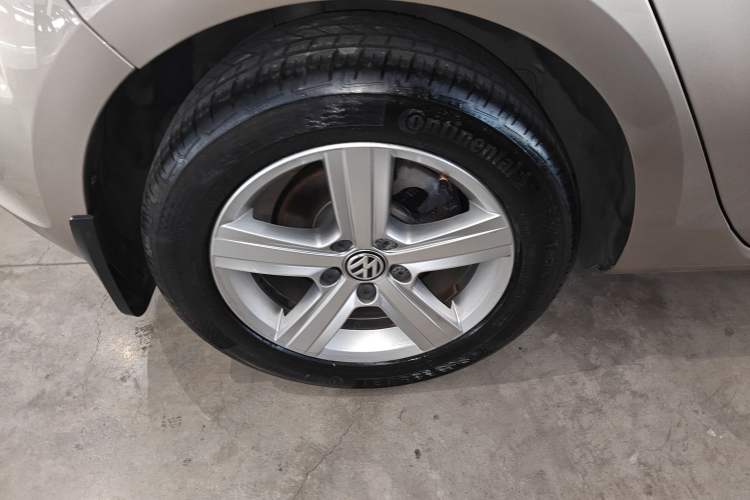 Used Volkswagen Golf 2016 230TSI Automatic Comfort Version
