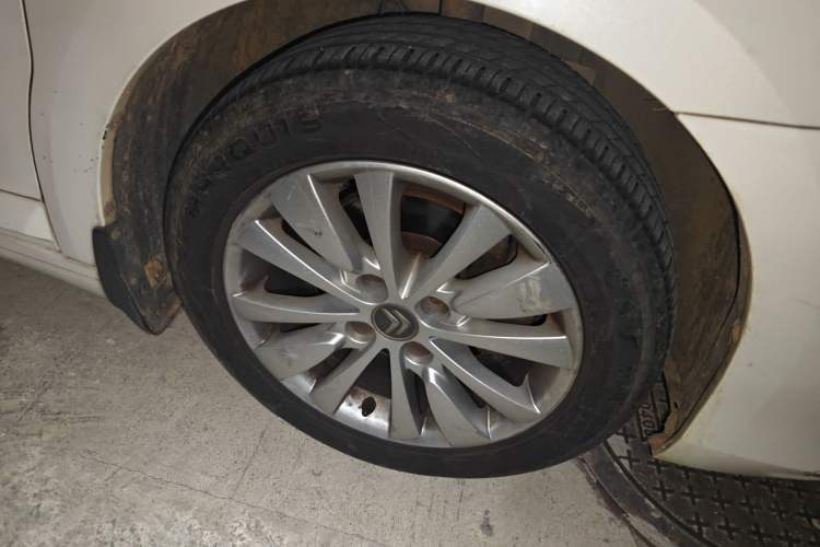 Used Citroen C-Quatre 2013 Sedan 1.6L Automatic Prestige Model Right Front Wheel Hub