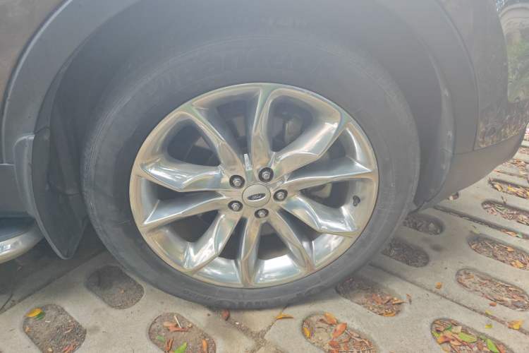 Used Ford Explorer 2013 3.5L Deluxe Model