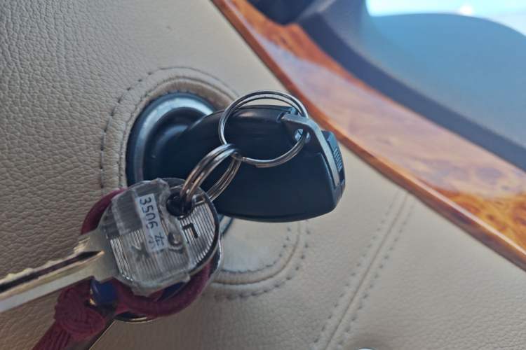 Used Mercedes-Benz Vito  Vehicle Key