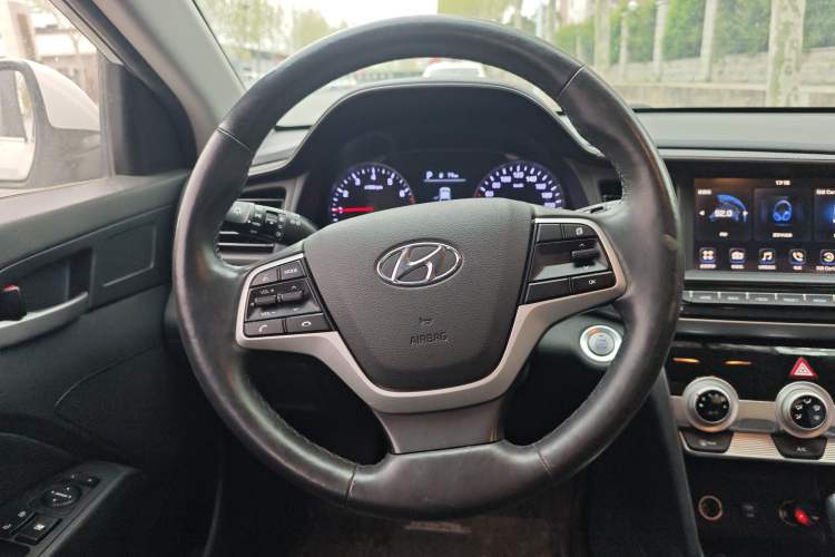Used Hyundai Elantra (6th Generation / Lingdong) 2019 1.5L CVT ZhiXuan – Elite Version Steering Wheel