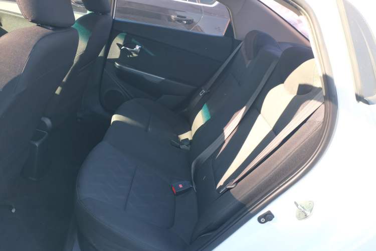 Used Kia K2 2015 Sedan 1.4L Automatic GLS
