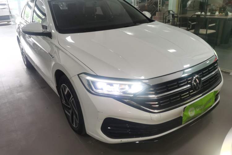 Used Volkswagen Sagitar 2023 280TSI DSG Beyond Lite Edition Front Right 45 Deg