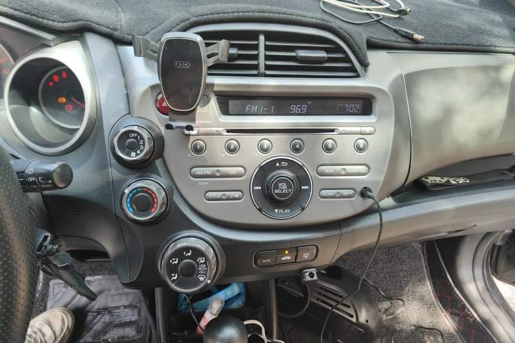 Used Honda Fit 2008 1.5L automatic luxury edition