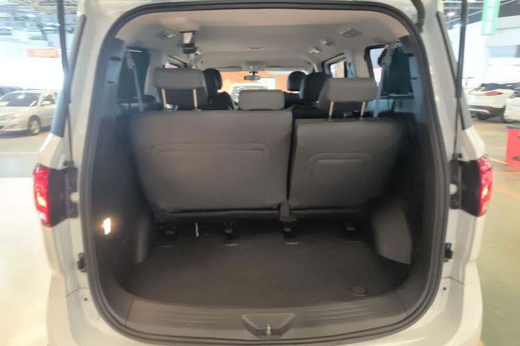 Used SAIC MAXUS G10 2022 2.0T Automatic Elite Edition Gasoline 7-Seater