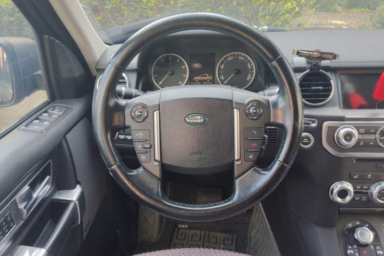 Used Land Rover Discovery 2012 5.0 V8 HSE
