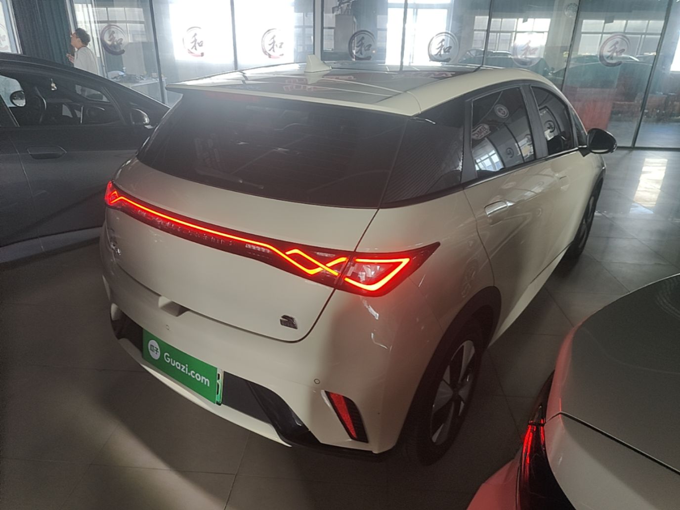 BYD Dolphin 2023 420 km Fashion Edition — снимка 6