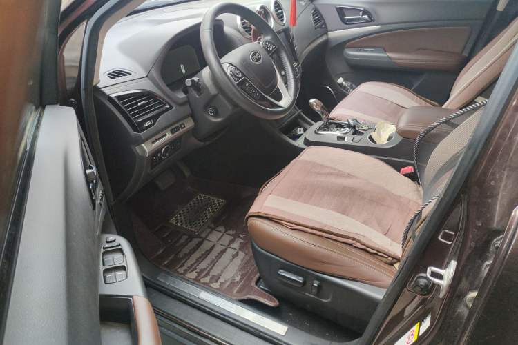 Used BYD S7 2015 2.0T Upgraded Automatic Luxury Version