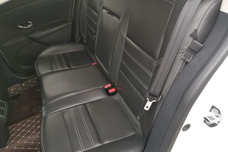 Used Renault Fluence 2015 2.0L Fashion Edition
