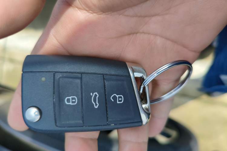 Used Skoda Kodiaq 2023 TSI330 5-Seater Two-Wheel-Drive Luxury Edition Interior 1