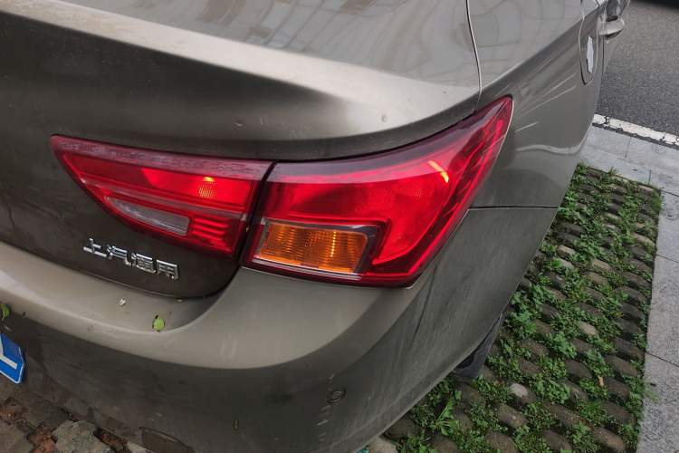 Used Buick Verano 2015 Sedan 15S Automatic Leading Model Right Rear Taillight