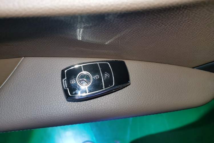 Used Mercedes-Benz E-Class 2021 Updated E 260 Fashion Sport Edition
