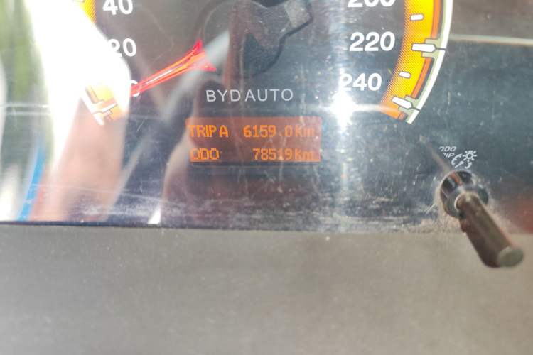 Used BYD F3 2015 Energy-Saving Edition 1.5L Manual Luxury Model Odometer Close Up