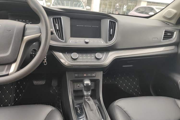 Used Roewe 360 2015 20T TST Deluxe Edition