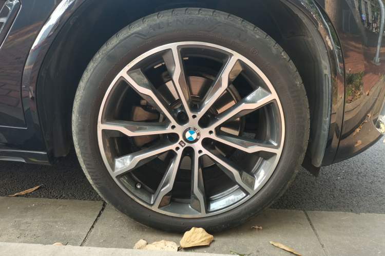 Used BMW X3 2022 xDrive30i Luxury Model M Night Sky Package Right Front Wheel Hub