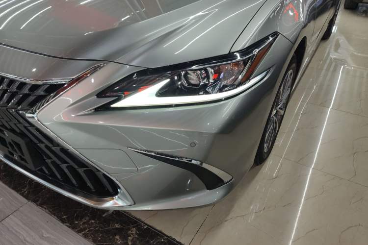 Used Lexus ES 2023 200 Excellence Edition