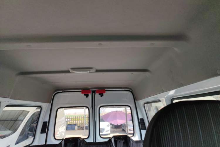 Used JMC Transit 2021 2.8T Space King Standard Version Short Wheelbase Mid-Height Roof 6-Seater Diesel Euro VI JX493