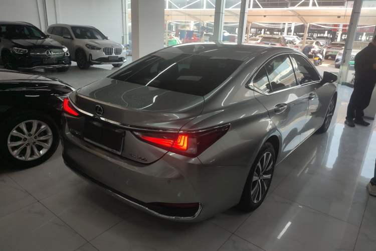 Used Lexus ES 2020 200 Luxury Edition