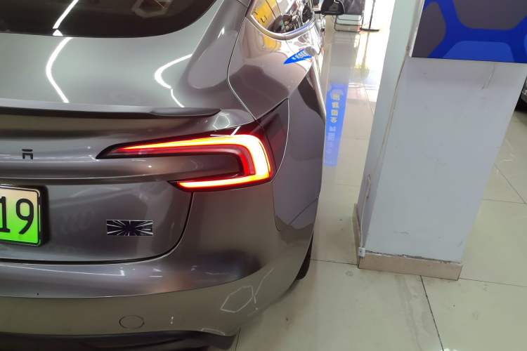 Used Tesla Model 3 2024 High-Performance All-Wheel-Drive Version