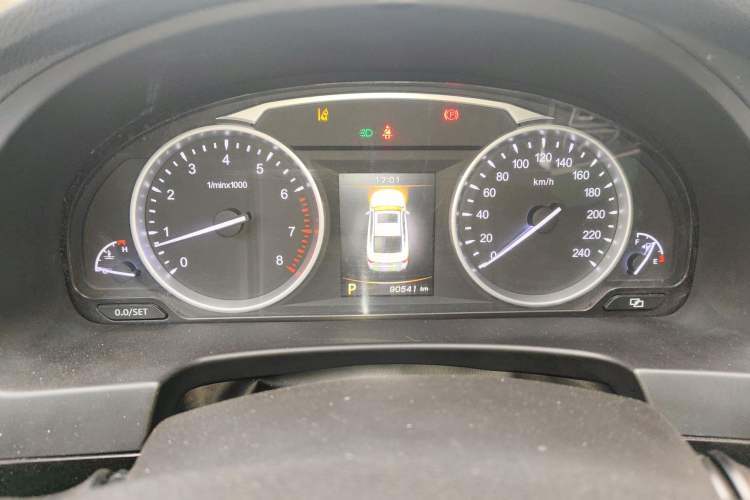 Used Geely Auto Emgrand GT 2015 1.8T Flagship Model
