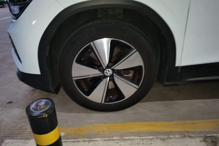 Used Volkswagen ID.6 X 2021 Pure Edition Exterior 7