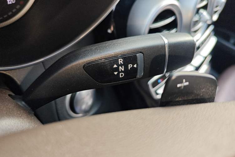 Used Mercedes-Benz GLC 2018 Facelift GLC 200 4MATIC Gear Lever