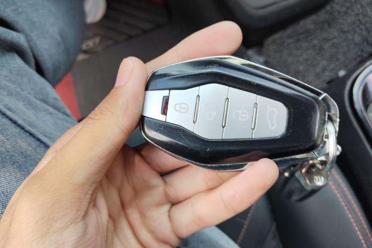 Used Chery New Energy Boundless Pro 2022 301km LingShou Edition Lithium Iron Phosphate