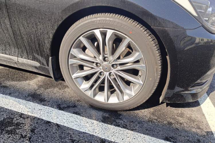 Used Hyundai Genesis 2015 3.0GDi Four-Wheel Drive Flagship Edition
