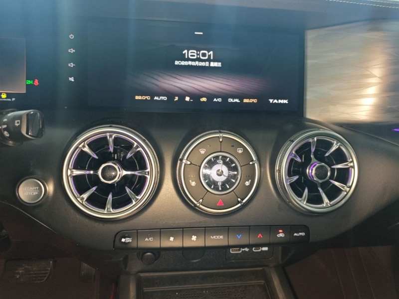 Used Tank 300 2024 2.0T Conqueror — 12