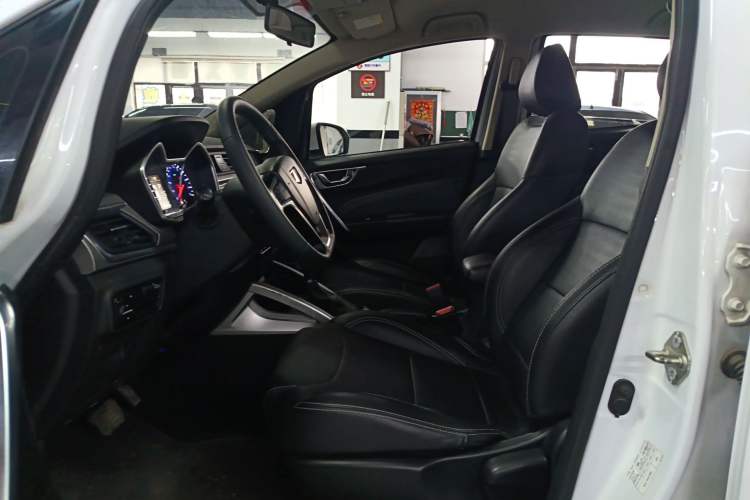 Used Geely Auto Vision X3 2017 1.5L Automatic Elite Model Left Front Seat