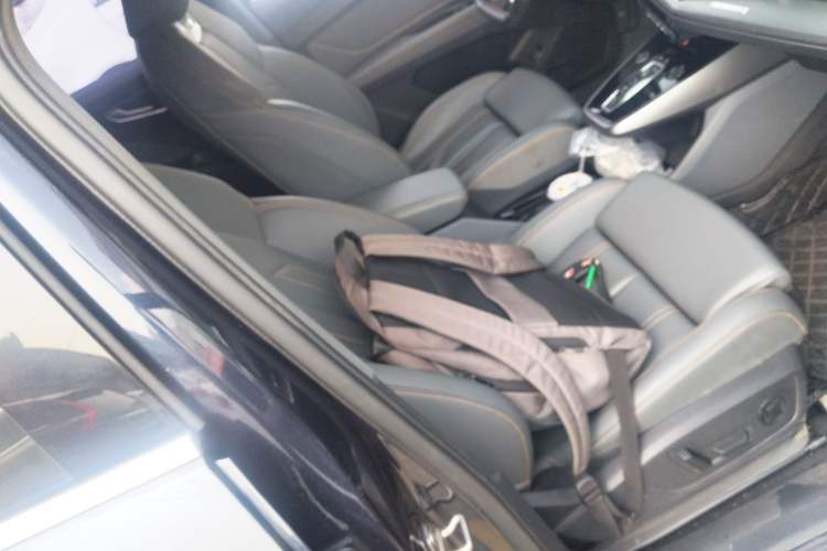 Used Audi Q4 e-tron 2024 40 e-tron Adventure Edition Right Front Seat