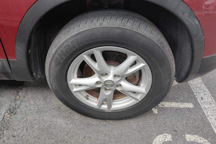 Used Nissan Qashqai 2010 20S Fire 6MT 2WD Right Front Wheel Hub