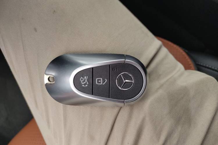 Used Mercedes-Benz C-Class 2022 C 260 L Sport Edition Interior 1