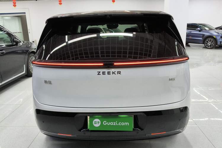 Used Zeekr MIX 2025 Intelligent Driving Version
