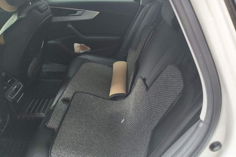 Used Audi A4L 2020 40 TFSI quattro Luxury Dynamic Model