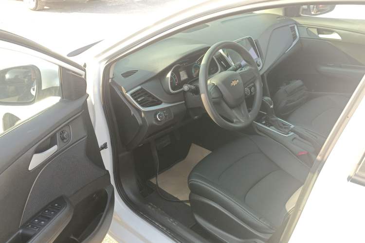 Used Chevrolet Cavalier 2019 320 Automatic Enjoyment with Sunroof