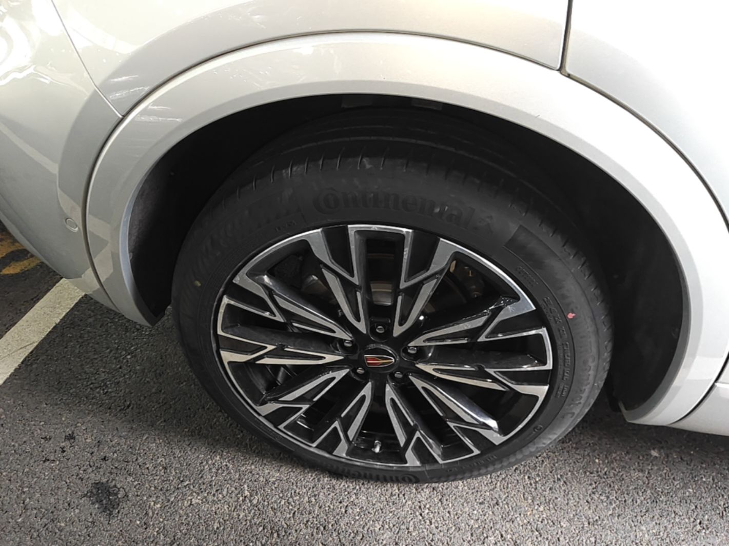 Hongqi HS5 2023 2.0T Four-Wheel Drive Flagship Pro Edition - Chinese Trim Ling — снимка 11