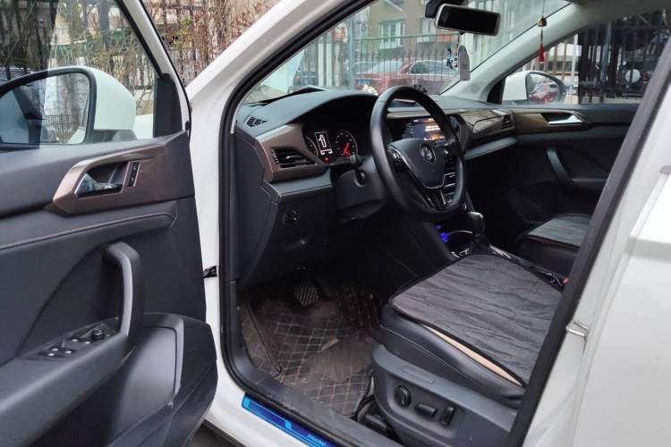 Used Volkswagen Tharu 2020 280TSI Two-Wheel Drive Luxury Plus Version China VI Standard
