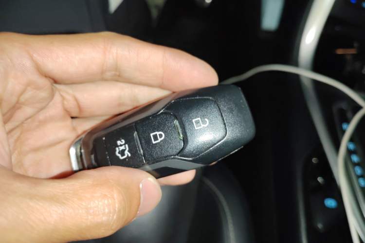 Used Ford Edge 2016 EcoBoost 245 Four-Wheel Drive Titanium 7-Seater
