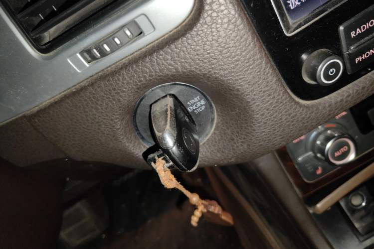 Used Volkswagen Touareg 2011 3.0 TSI High-End Version
