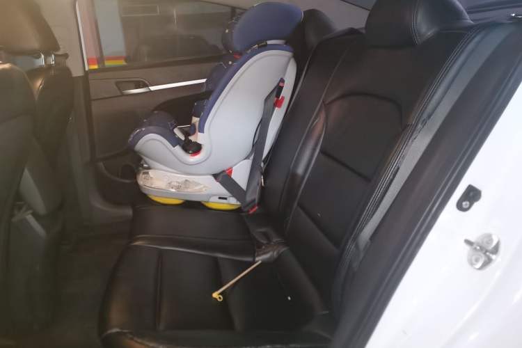 Used Hyundai Elantra (6th Generation / Lingdong) 2016 1.6L Automatic ZhiXuan – Elite Version Left Rear Seat