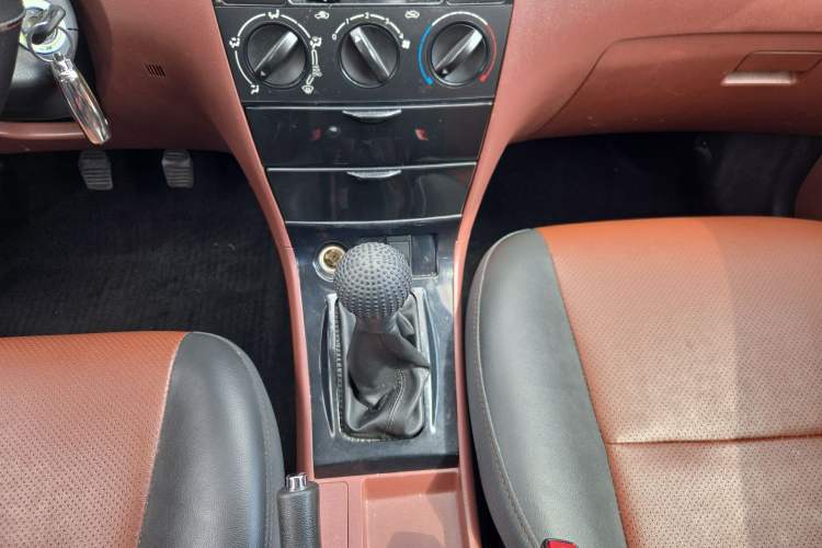 Used BYD F3 2012 Energy-Saving Model 1.5L Manual Comfort Version
