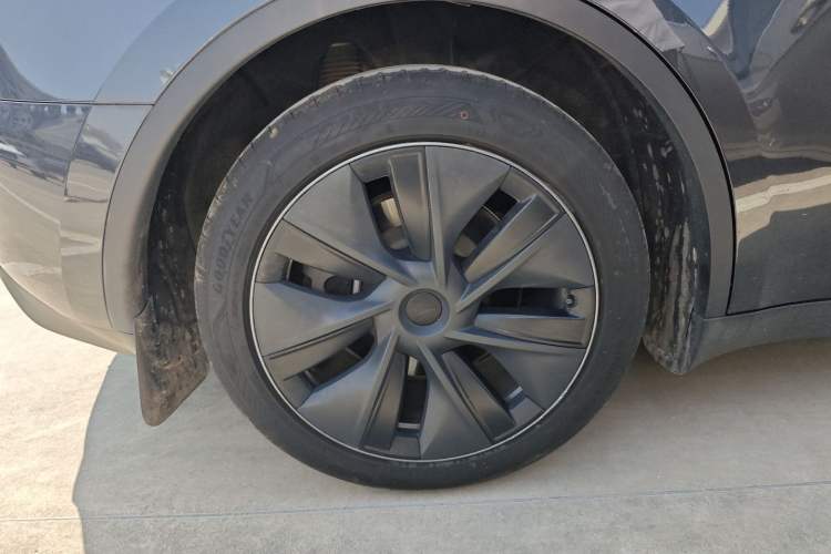 Used Tesla Model Y 2024 Rear-Wheel-Drive Version