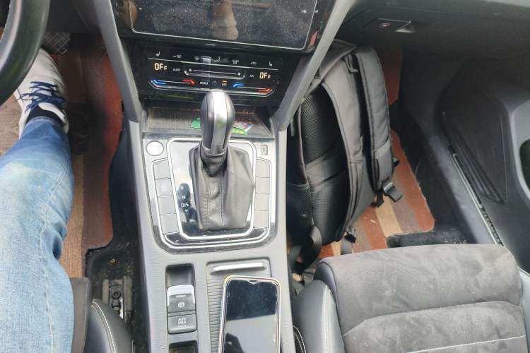 Used Volkswagen Magotan 2020 330TSI DSG Luxury Edition Gear Lever