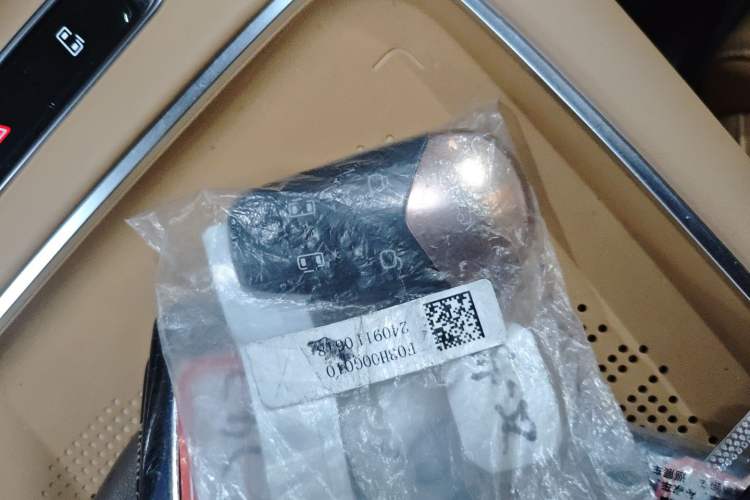 Used VOYAH Dream 2025 PHEV Four-Wheel-Drive Flagship Kunpeng Edition