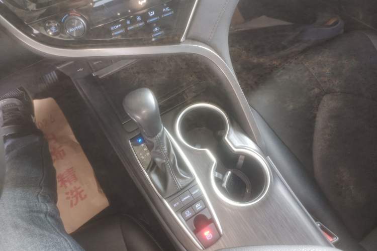 Used Toyota Camry 2021 Dual-Motor 2.5HG Luxury Edition Gear Lever