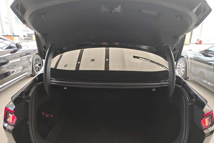 Used Ford Mondeo 2025 2.0T EcoBoost Luxury Version
