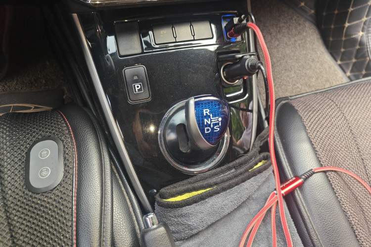 Used Toyota Corolla 2016 Dual-Engine 1.8L E-CVT Elite Edition
